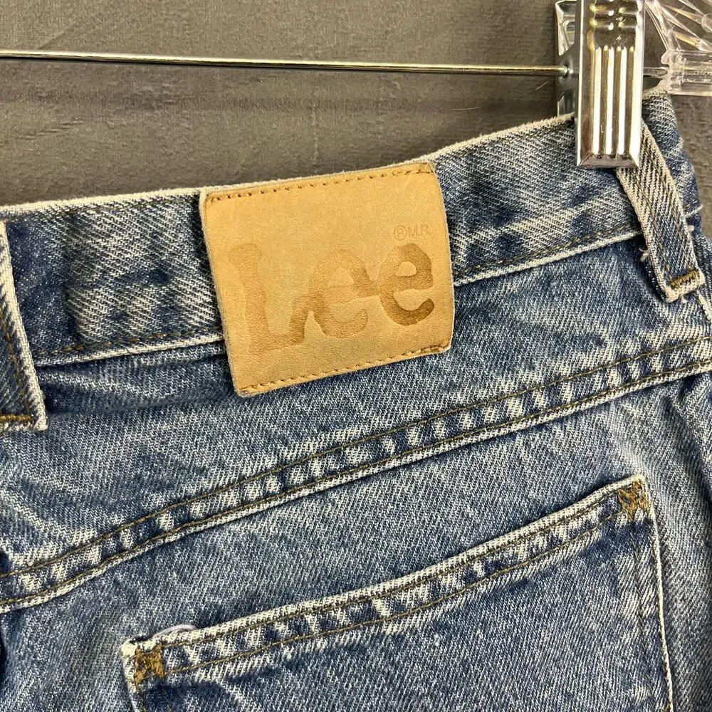 Vintage Lee Jeans 12 Medium Straight Leg Mom Jeans Medium Light Wash High Rise